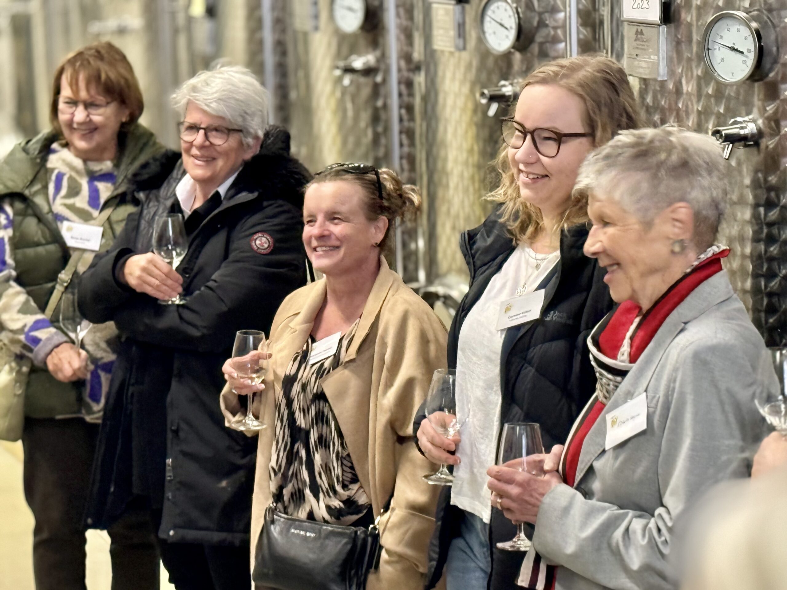 Von der Rebe ins Glas – KMU Frauen Bern zu Gast bei Katja Riem