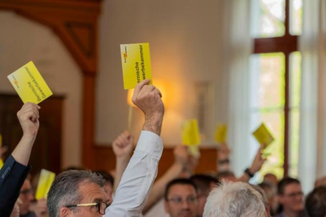 Berner KMU fasst Ja-Parole zur Initiative «Keine 10-Millionen-Schweiz!»